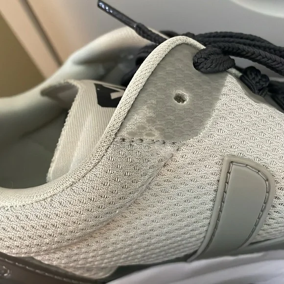 Veja - CONDOR 2 ALVEOMESH Athletic Shoes - Grey White - 42 or 9 - Picture 12 of 14